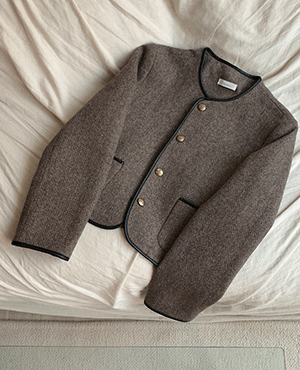 leather line wool round jacket (2color) 입고지연 - 9월 넷째주 입고되어 주문순차적으로 출고됩니다.