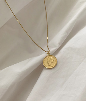 gold coin necklace (silver 92.5)